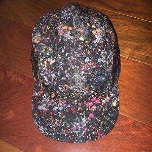 Lululemon Black Floral Hat ❤️